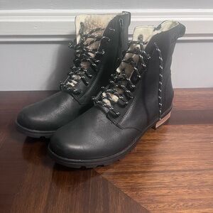Sorel Black Lace-Up Combat Boots SZ 8.5 new women’s boots